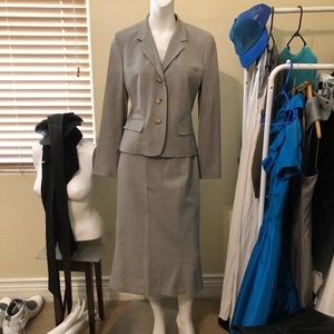 LAUREN by RALPH LAUREN Gray suit!!!  8/12